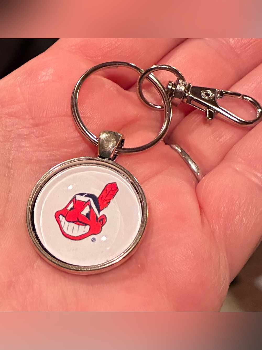 (2/$12,4/$20)Cleveland Indians Chief Wahoo Keychain Keychain